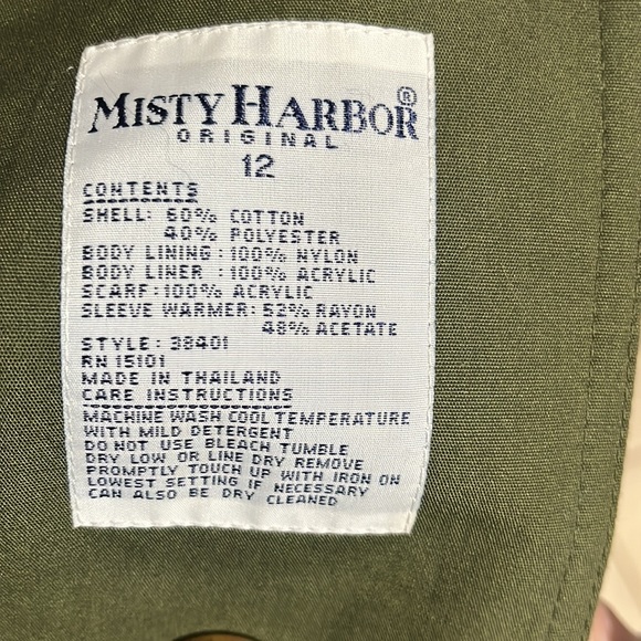 Vintage women’s trenchcoat with removable lining - Picture 7 of 8